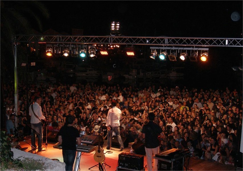 Island party in Preko