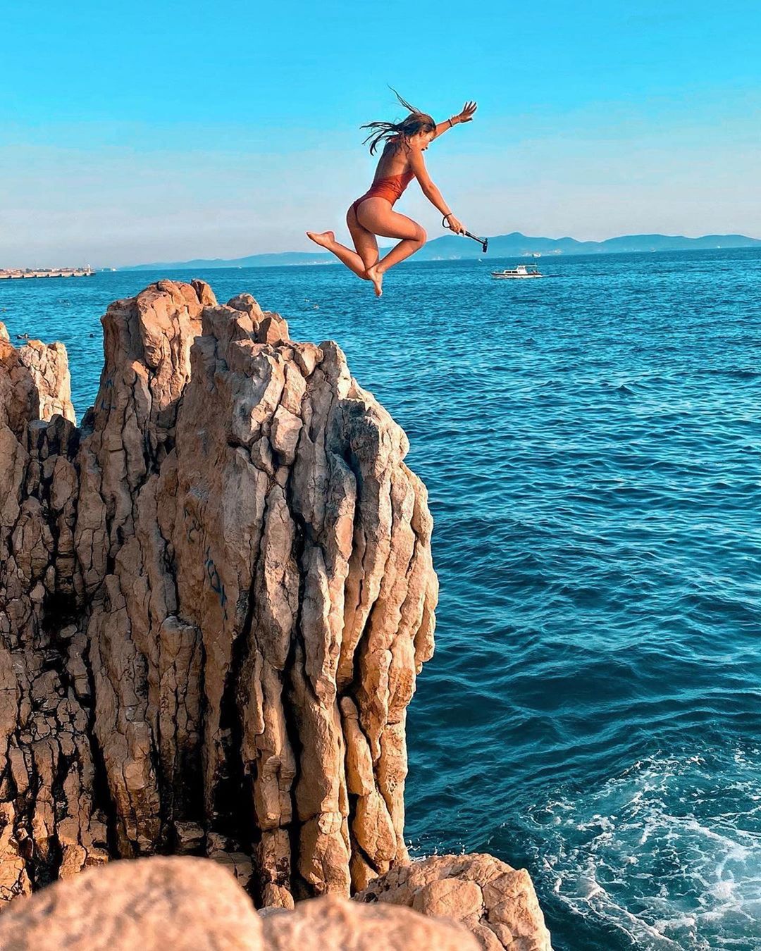 activities in zadar region - cliff jumping