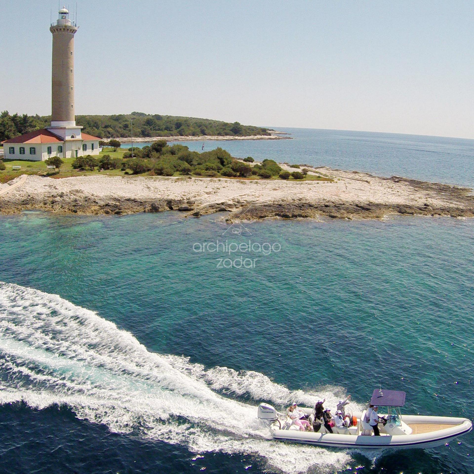 veli Rat lighthouse boat tour in Zadar