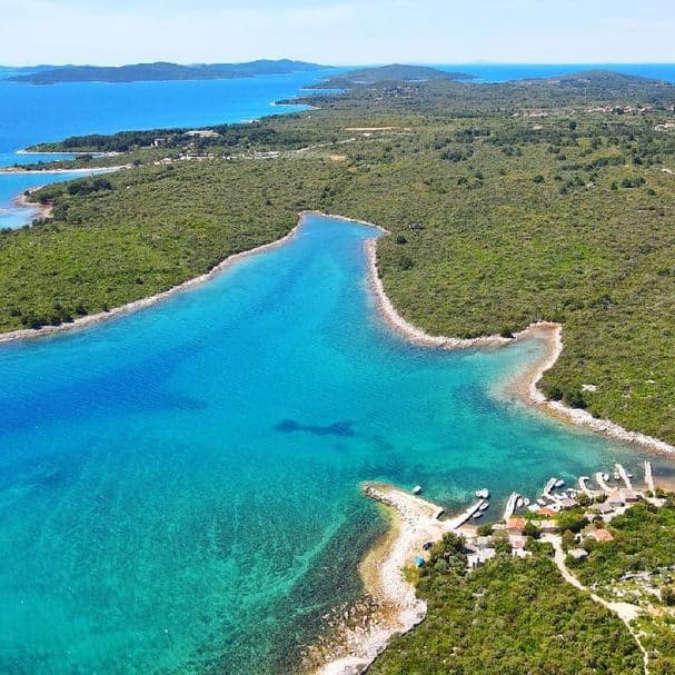 ugljan island bays